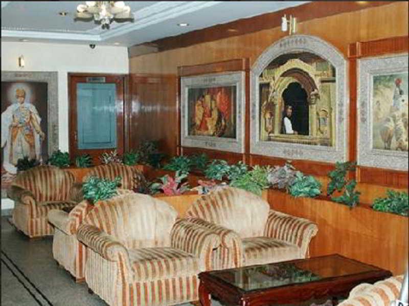 Hotel Swati Дели Экстерьер фото