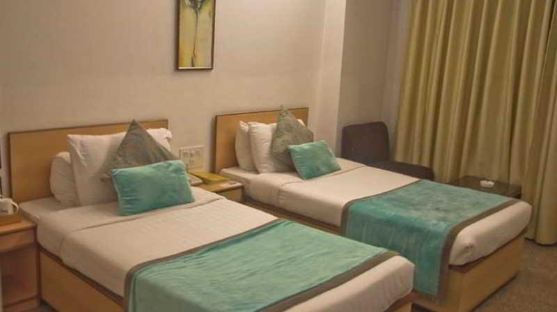 Hotel Swati Дели Номер фото